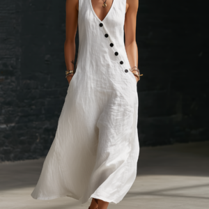 Quindall - Sleeveless Buttoned Dress