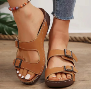Corinna - Classic Buckle Sandals